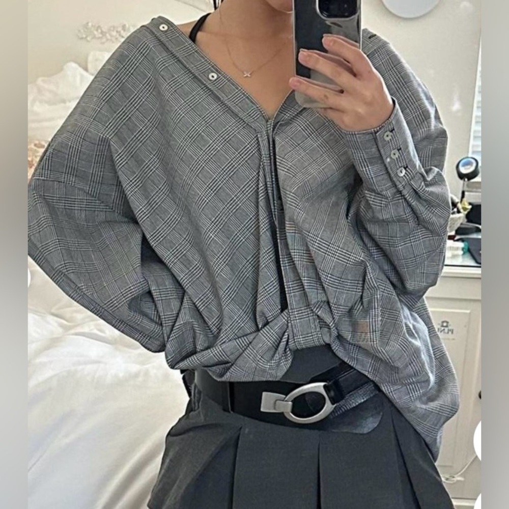 Zara Oversized Button Up Plaid Shirt Twisted Hem Women’s Size Small